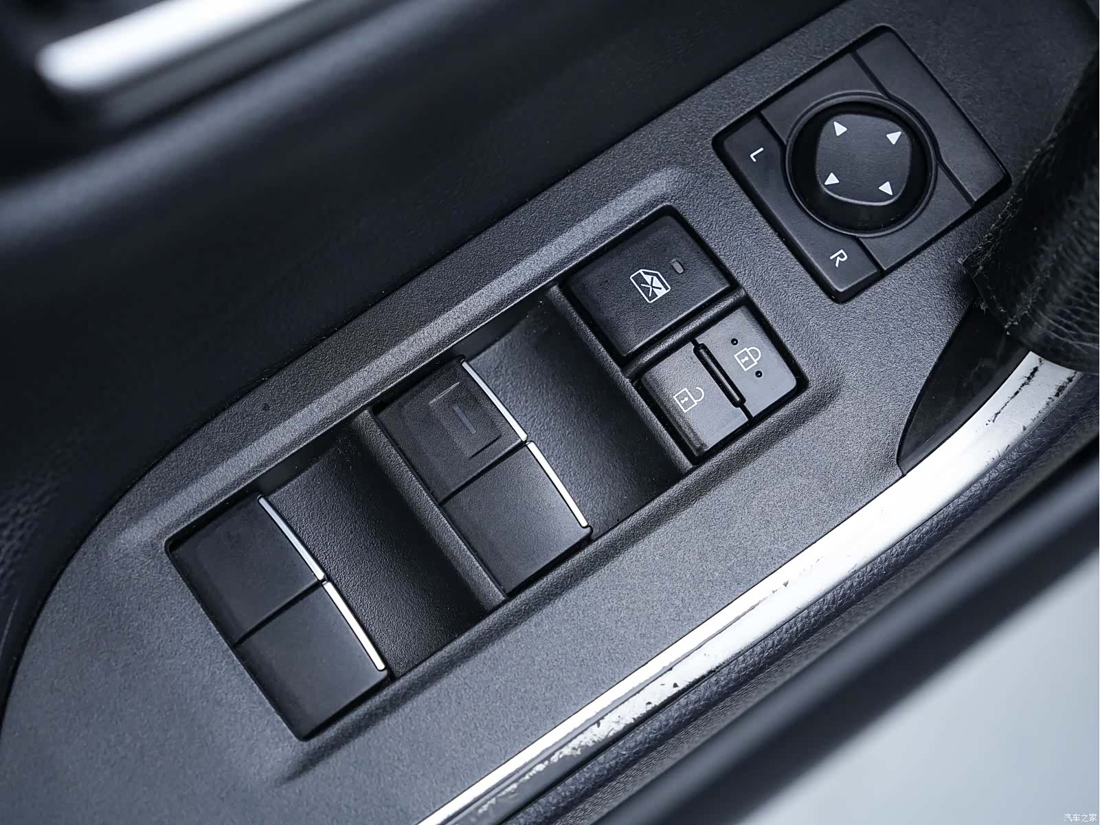Toyota Wildlander, 2022 14