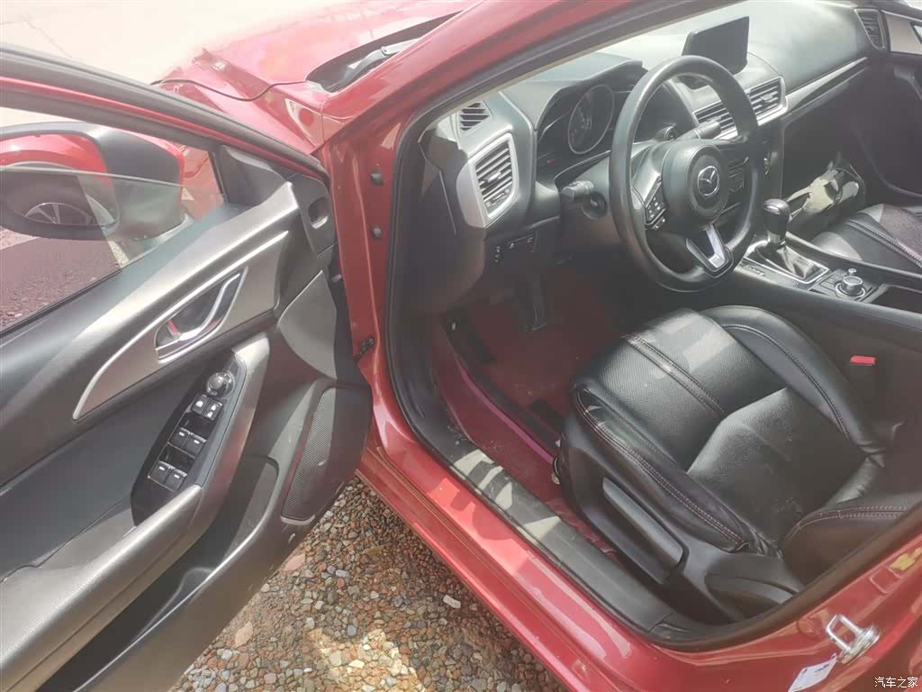 Mazda Mazda3, 2019 12