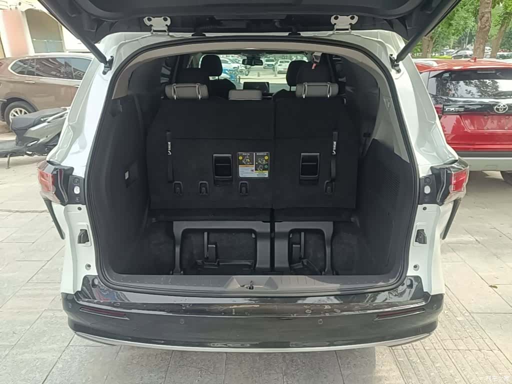 Toyota Sienna, 2023 19