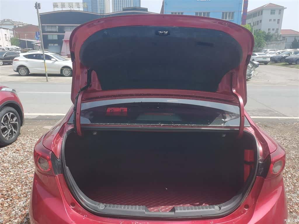 Mazda Mazda3, 2019 15