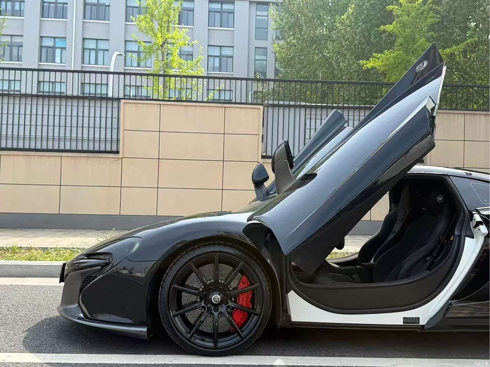 McLaren 12C, 2015 8