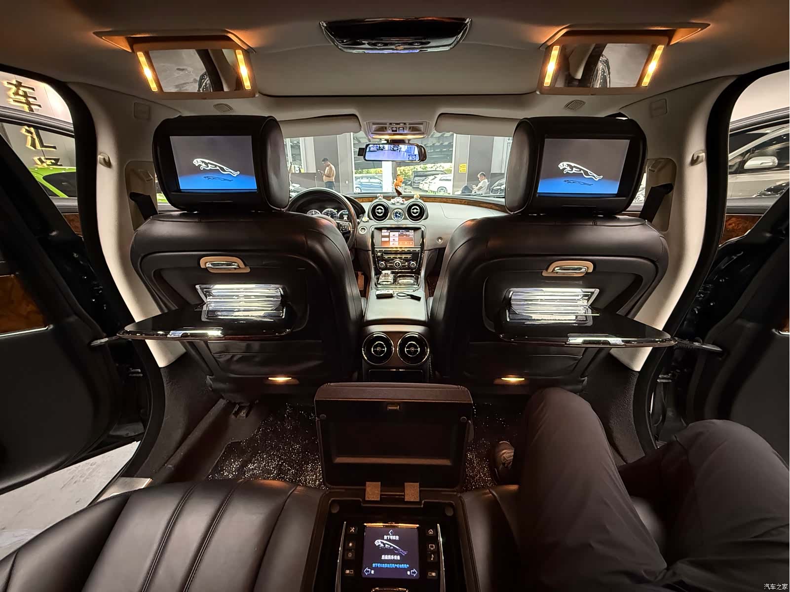 Jaguar XJ, 2012 18