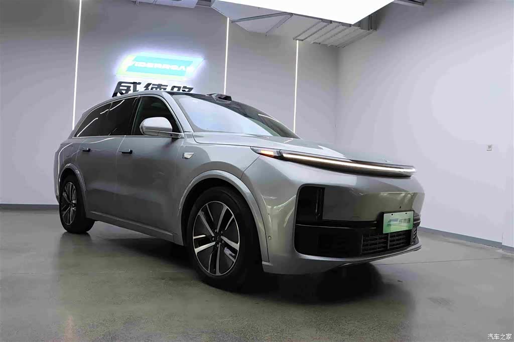 Li Auto L8, 2024 3