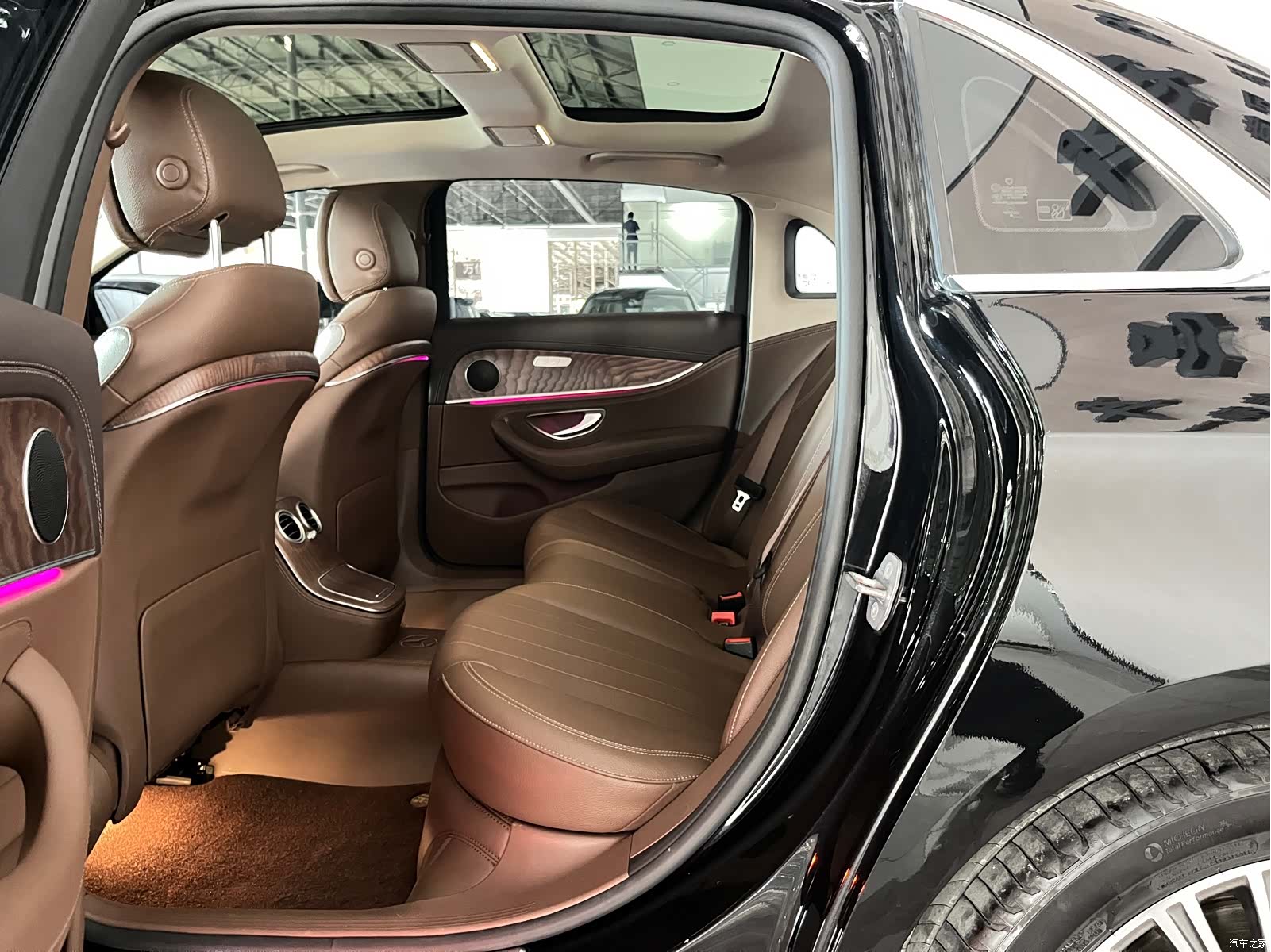 Mercedes-Benz E-Class, 2022 9