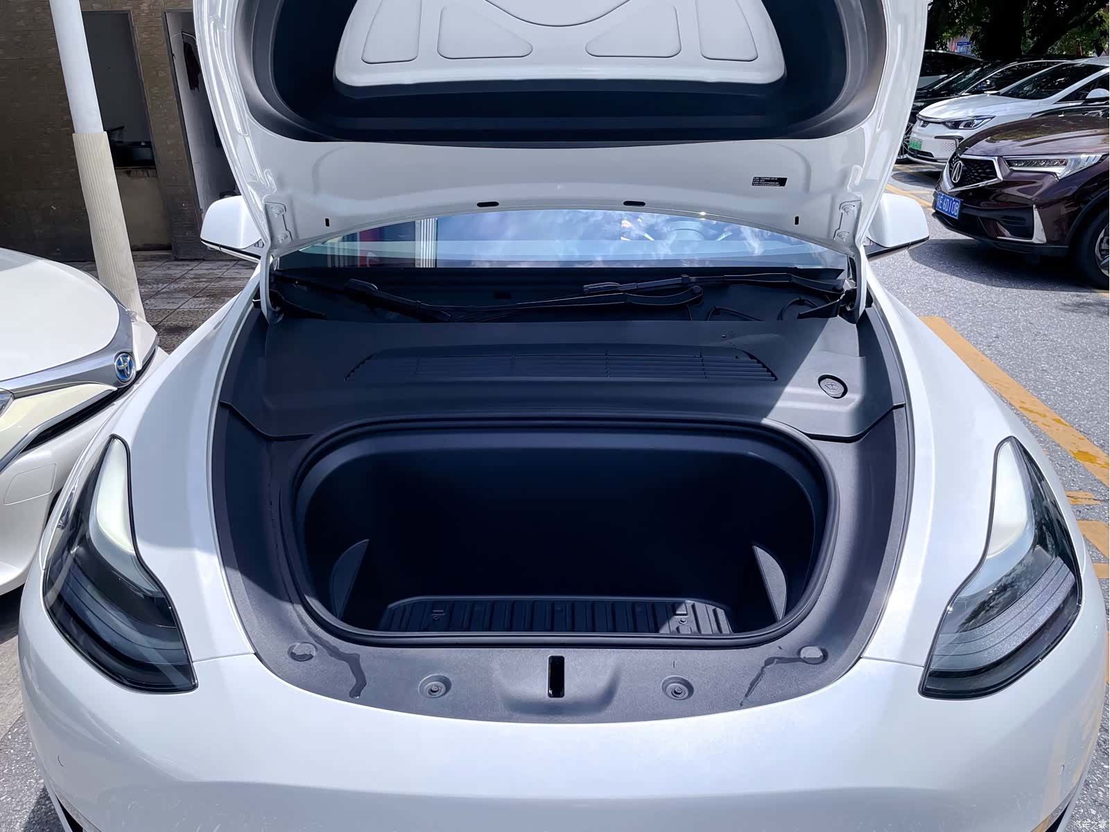 Tesla Model Y, 2023 9