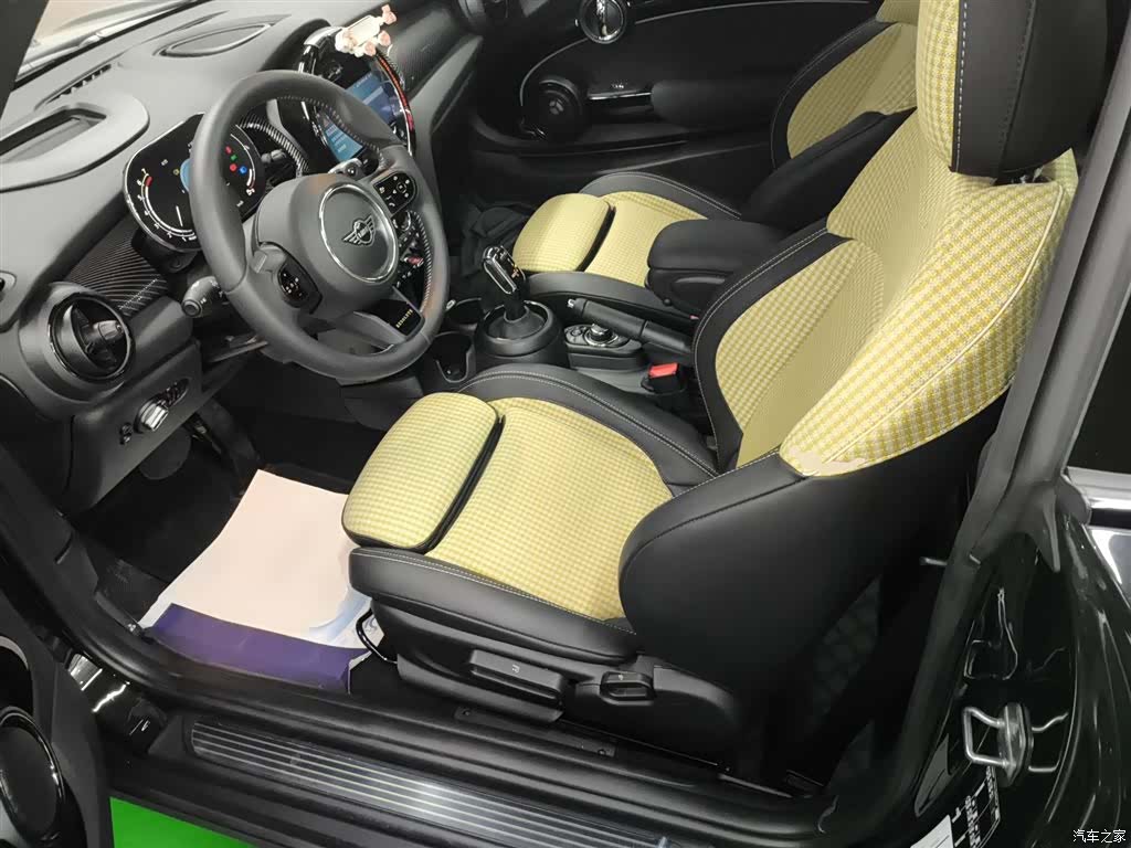 Mini Cooper, 2023 11
