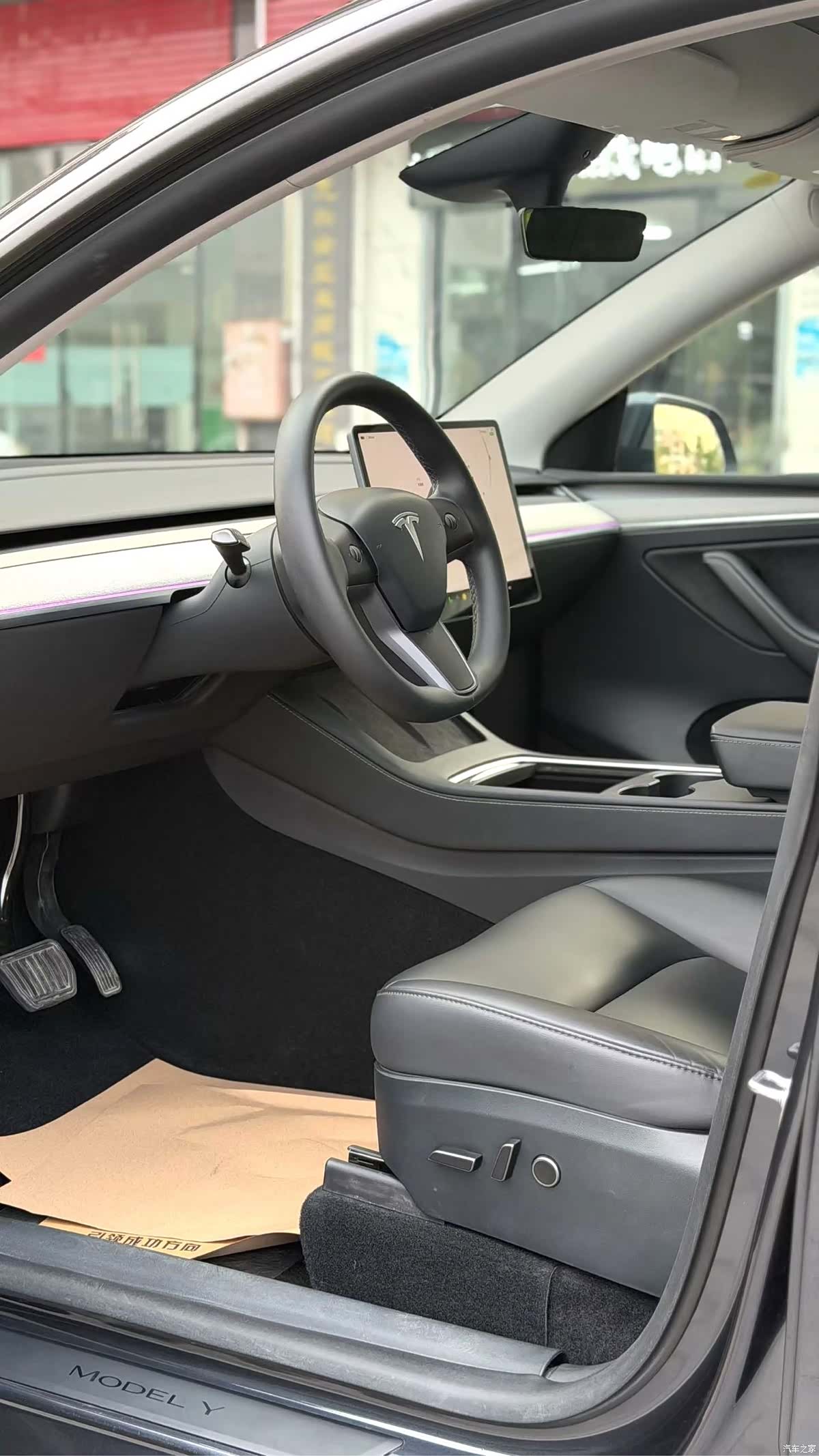 Tesla Model Y, 2024 4