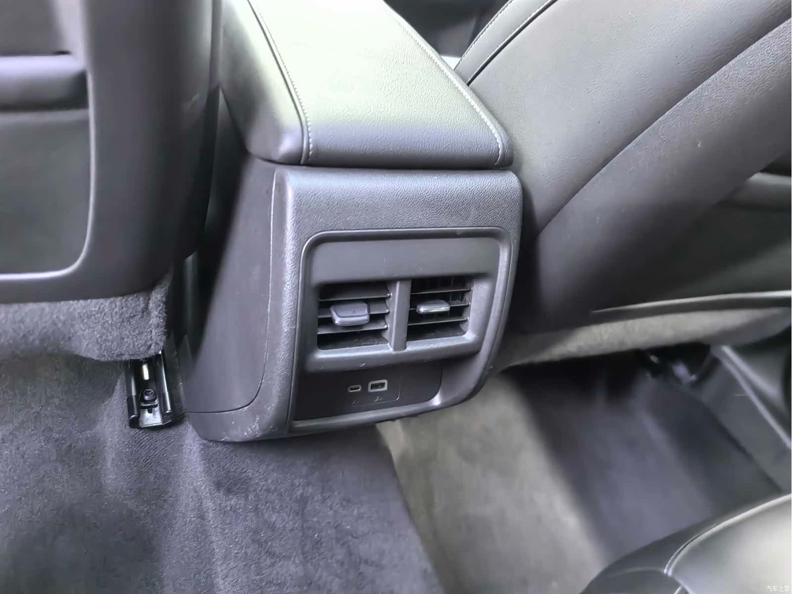 Cadillac XT4, 2021 9