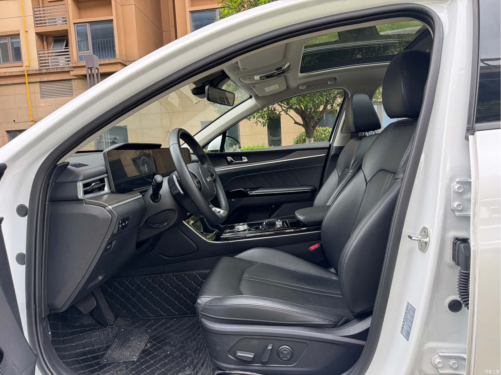 Kia K5, 2025 7