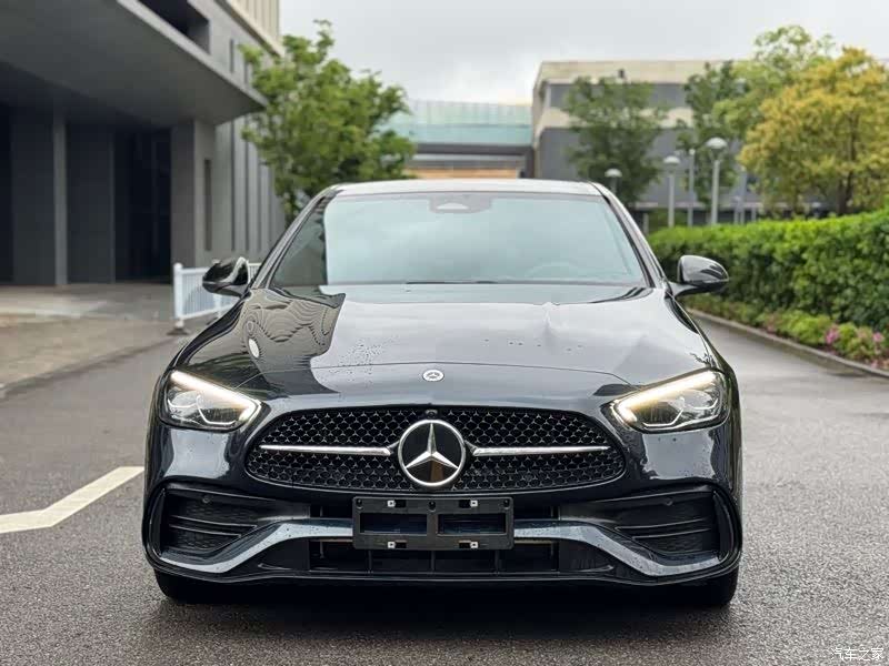 Mercedes-Benz C-Class, 2024 2