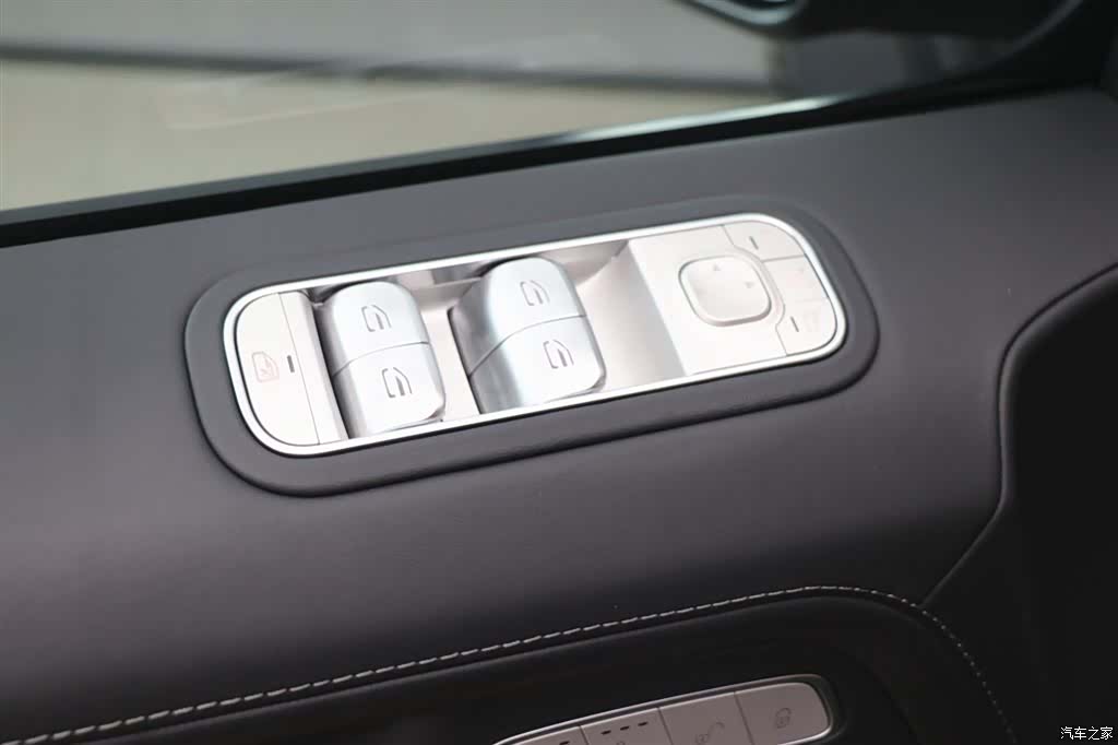 Mercedes-Benz G-Class, 2024 12