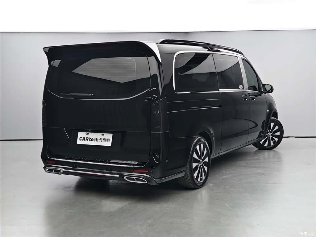 Mercedes-Benz 7, 2021 3