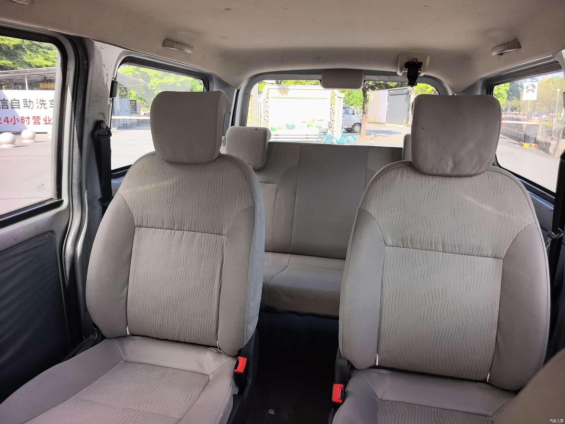 Wuling V, 2016 18