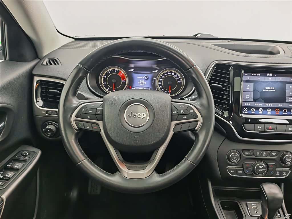 Jeep Cherokee, 2020 11