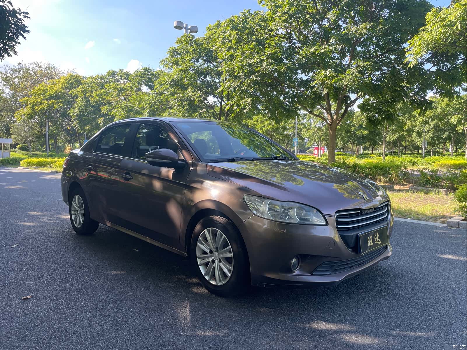 Peugeot 301, 2014 3