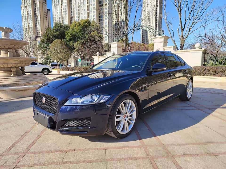 Jaguar XFL