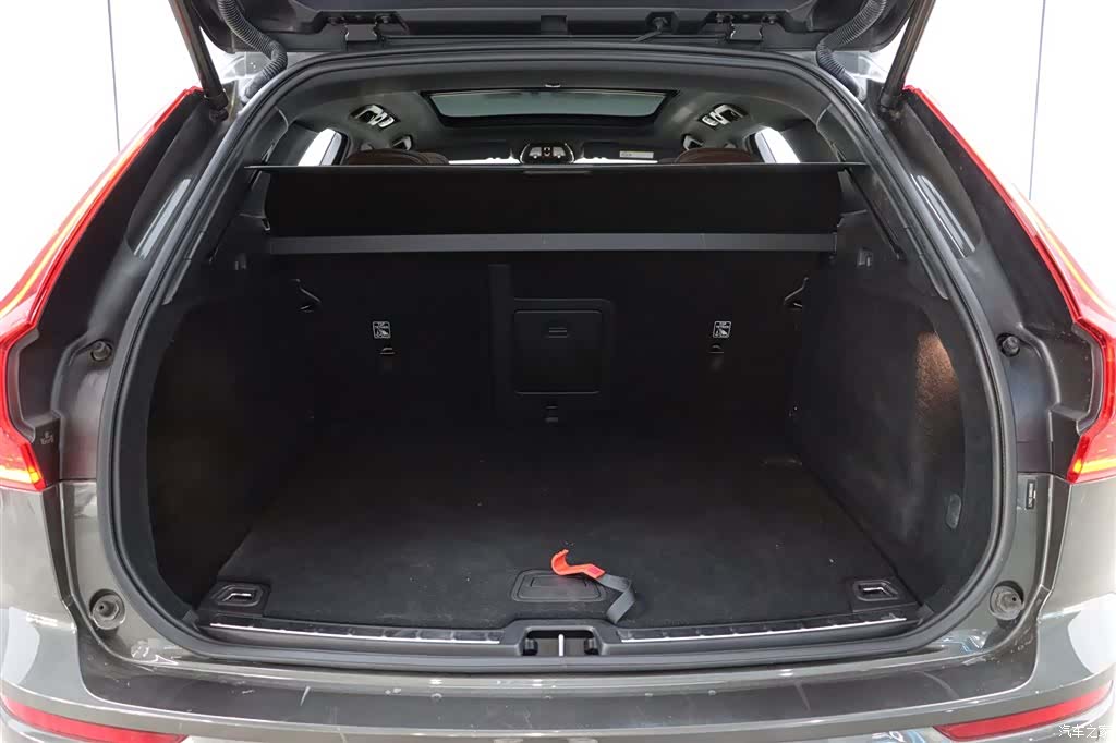 Volvo XC60, 2021 24