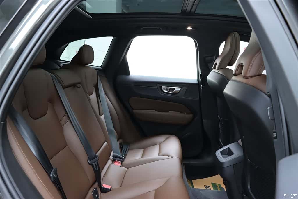 Volvo XC60, 2021 11