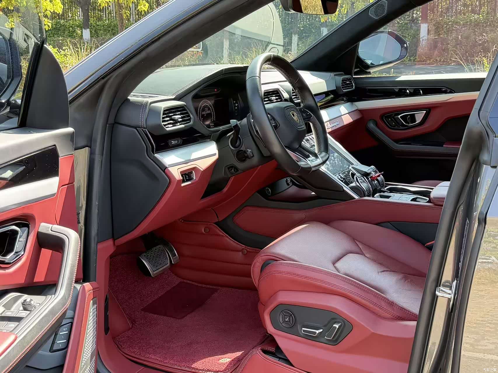Lamborghini Urus, 2021 17