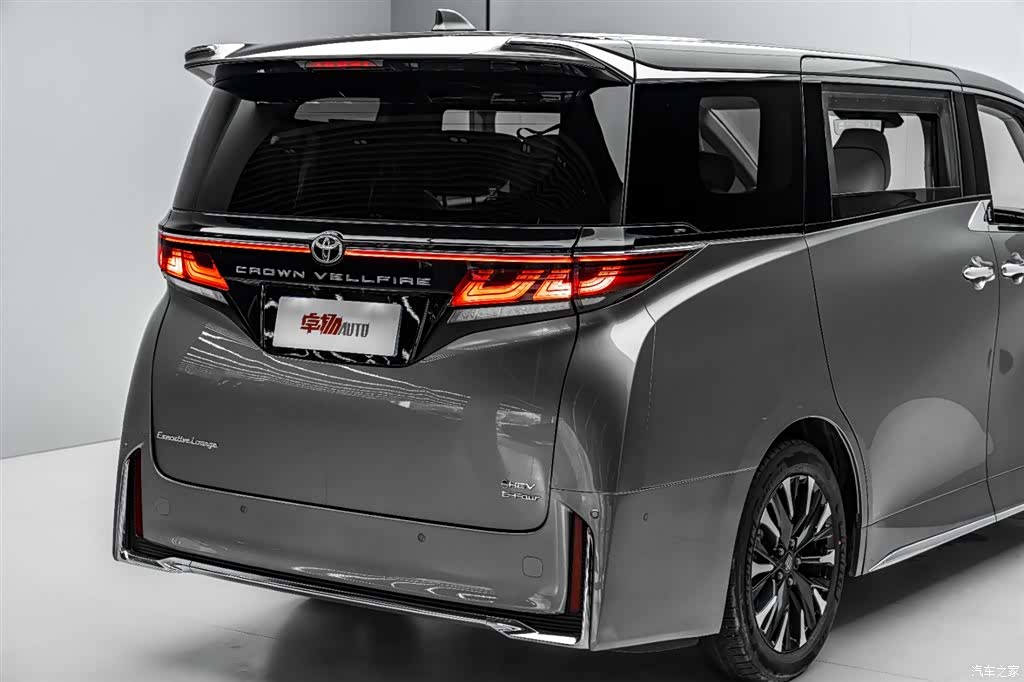 Toyota Vellfire, 2023 42