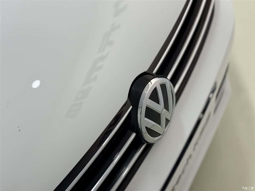 Volkswagen Sagitar, 2019 8