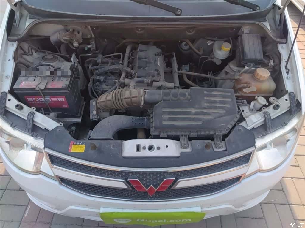 Wuling Hongguang, 2017 11