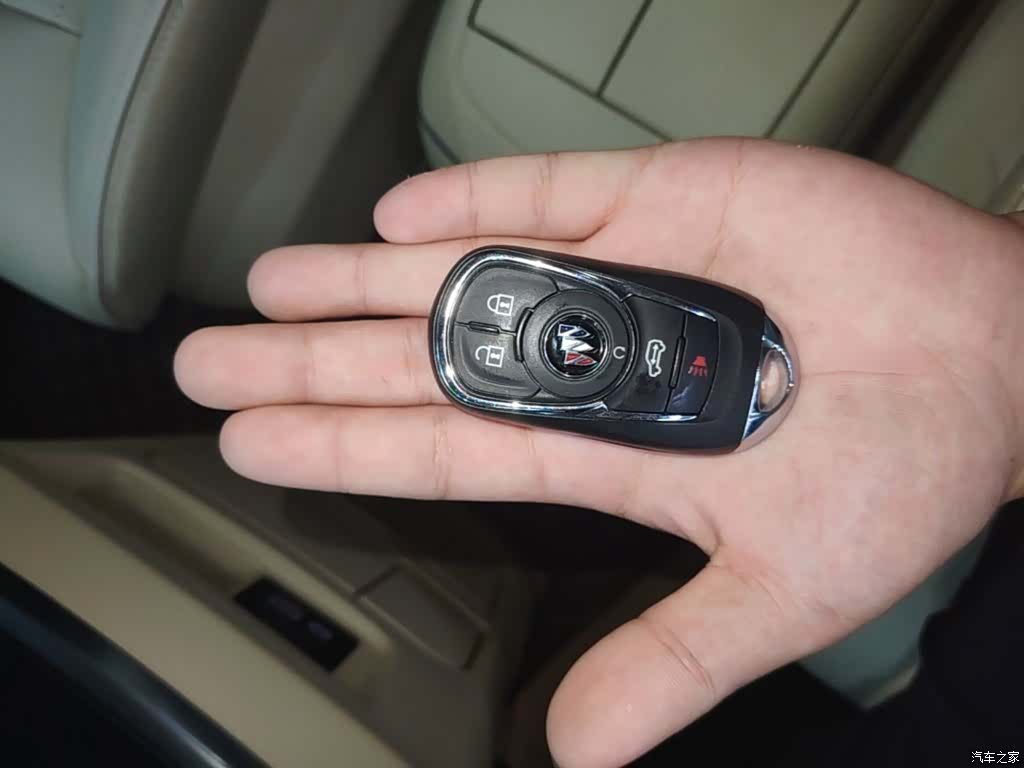 Buick GL8, 2024 9