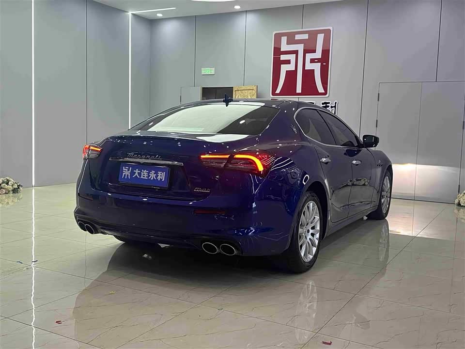 Maserati Ghibli Maserati Ghibli