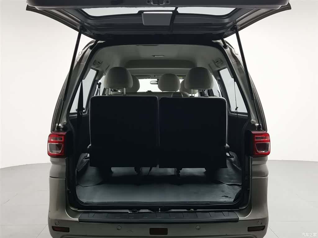 DongFeng M5L, 2022 16