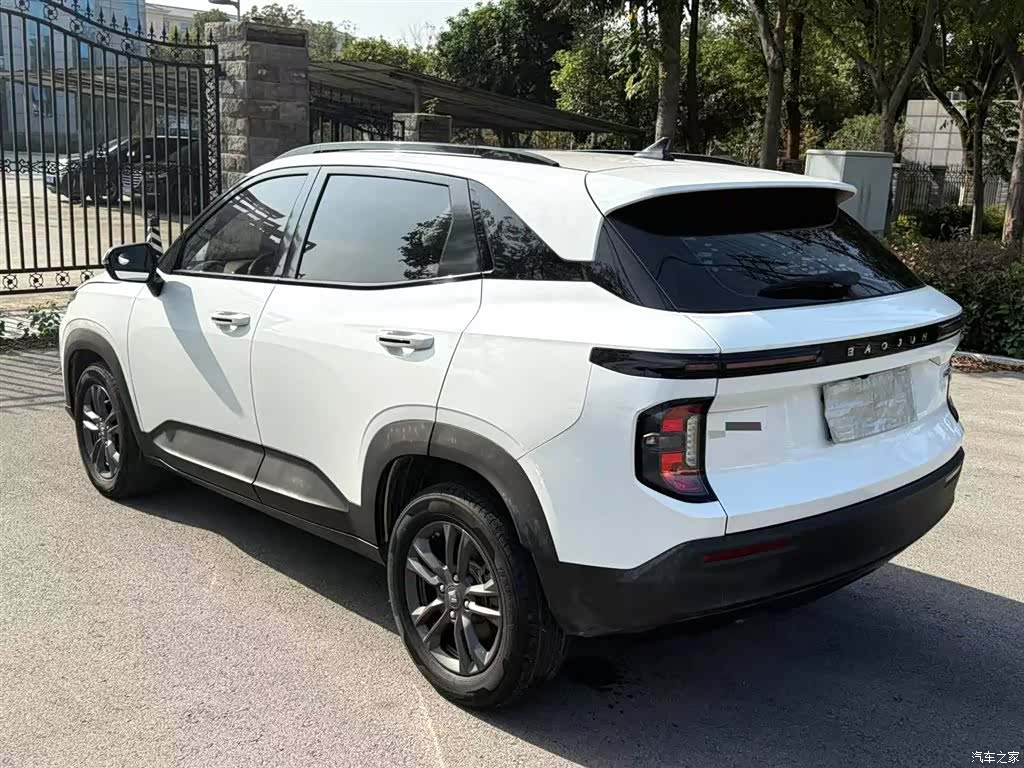 Wuling RS-3, 2021 9