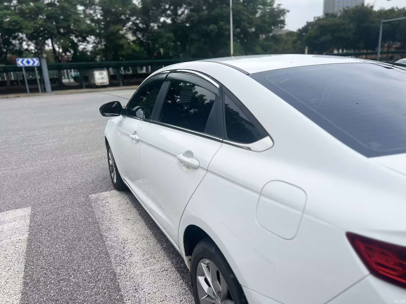 Geely Emgrand, 2017 14