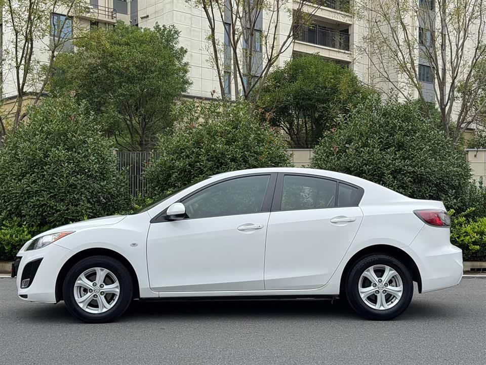Mazda 3 star Cheng