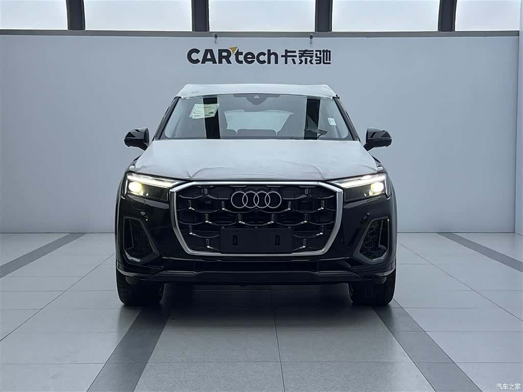 Audi Q7, 2025 2