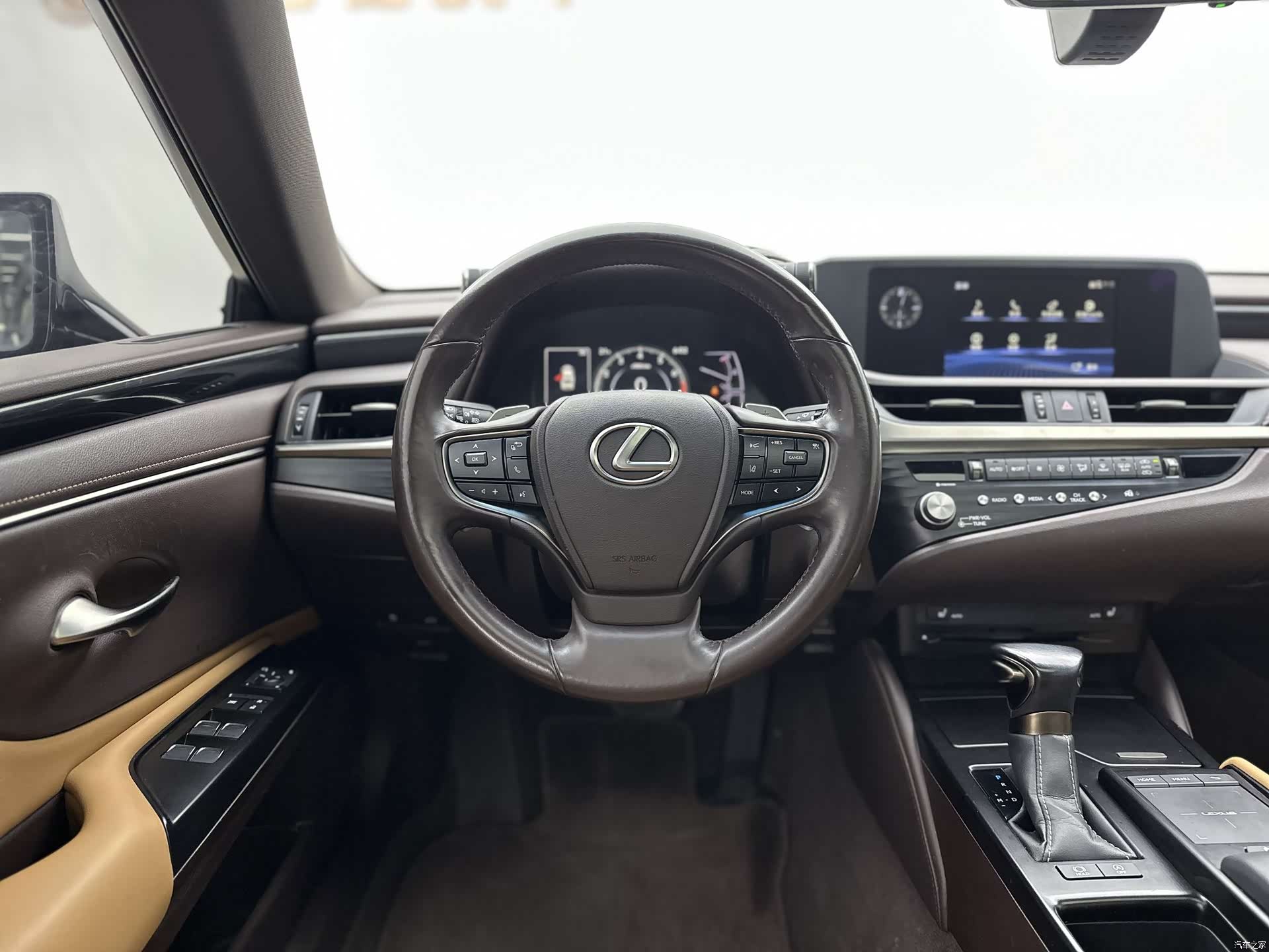 Lexus ES, 2021 6