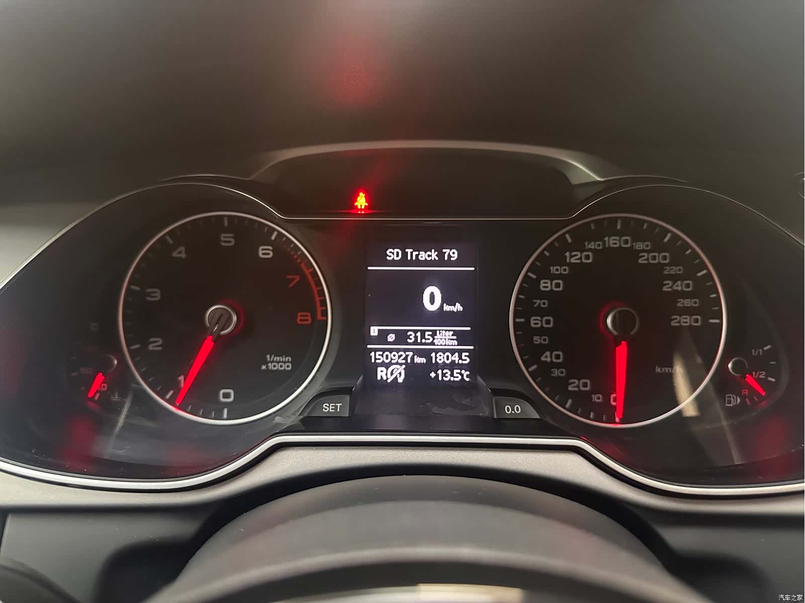 Audi A4L, 2013 16