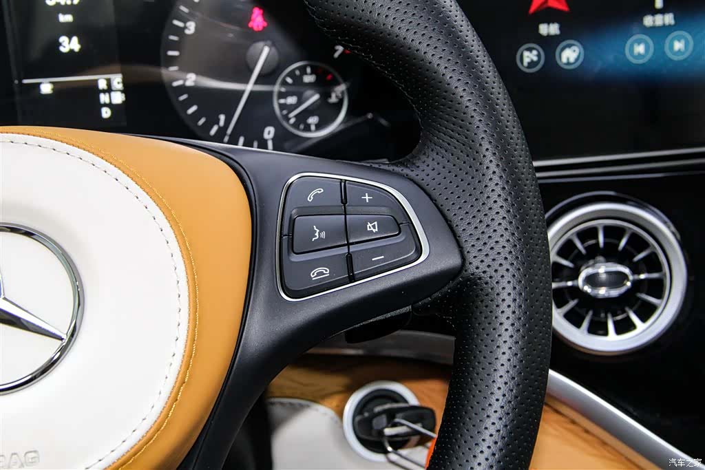 Mercedes-Benz 7, 2024 26