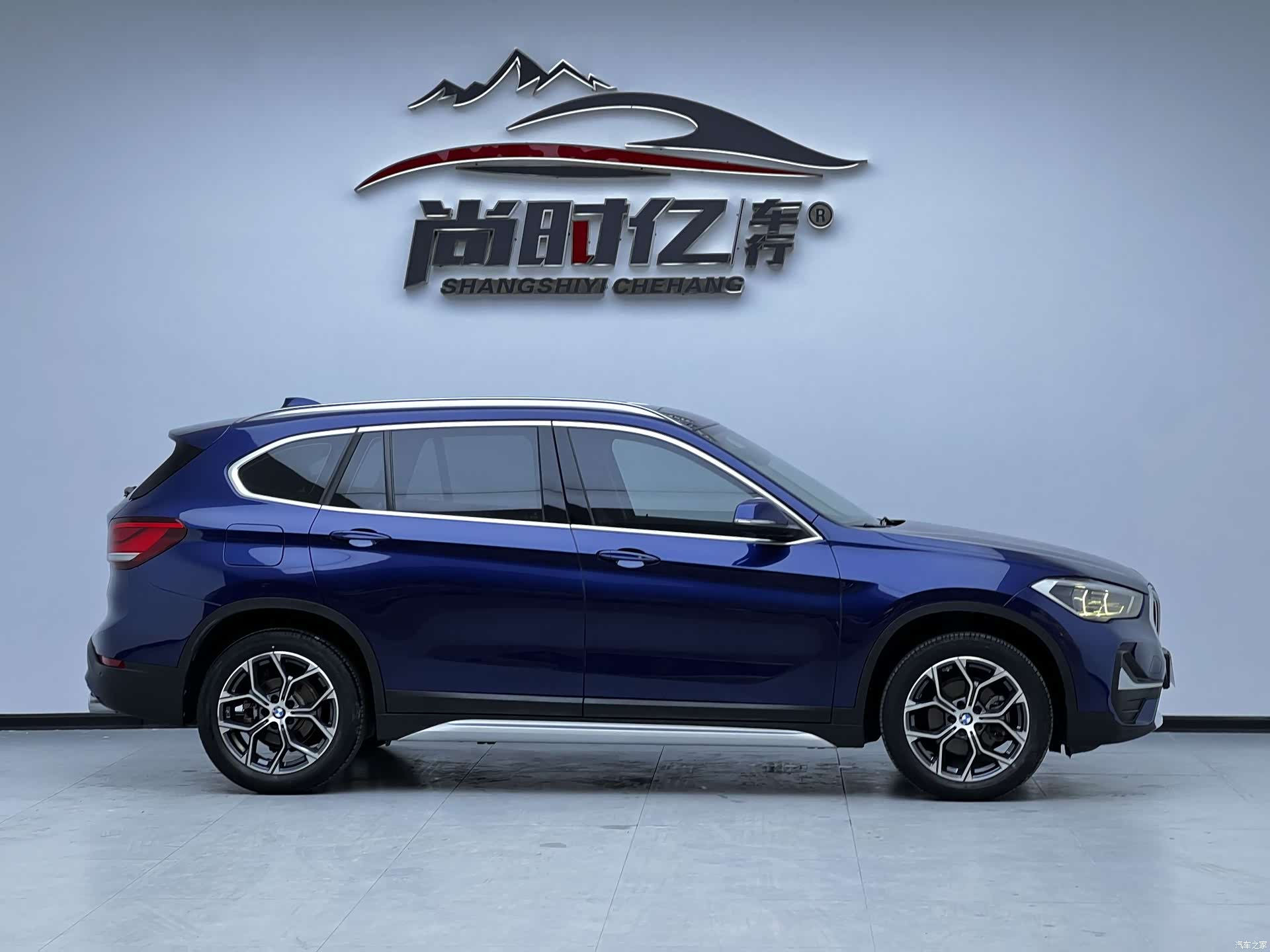 BMW X1, 2020 все фото