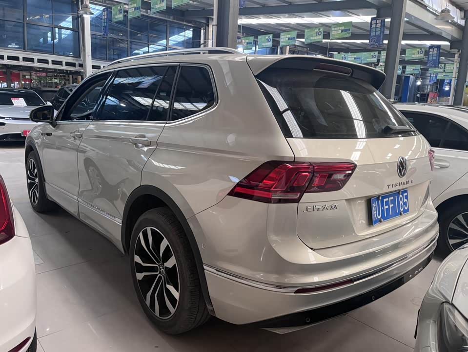 Volkswagen Tiguan L
