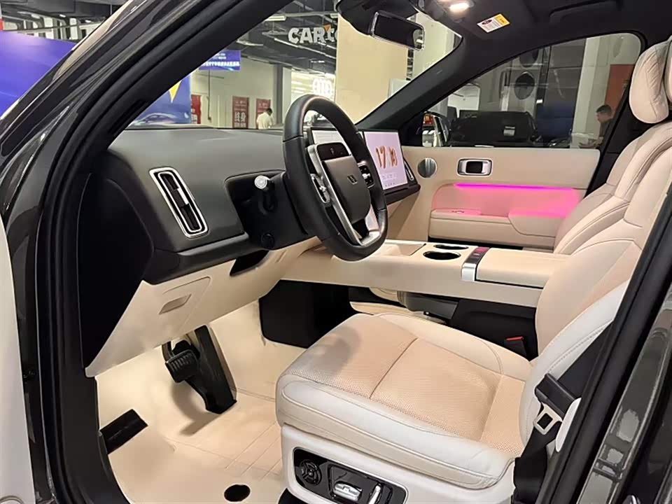 Li Auto Ideal L8