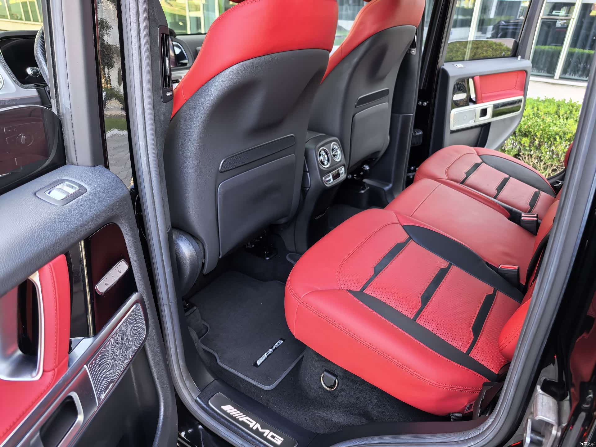 Mercedes-Benz G-Class, 2021 23