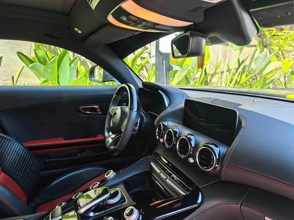 Mercedes-Benz AMG GT