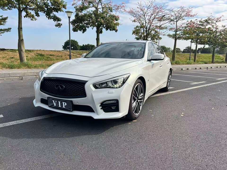 Infiniti Q50