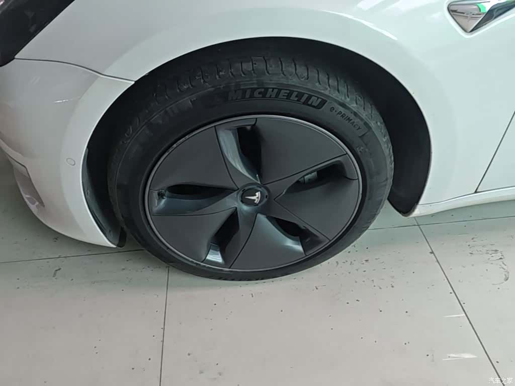 Tesla Model 3, 2020 23