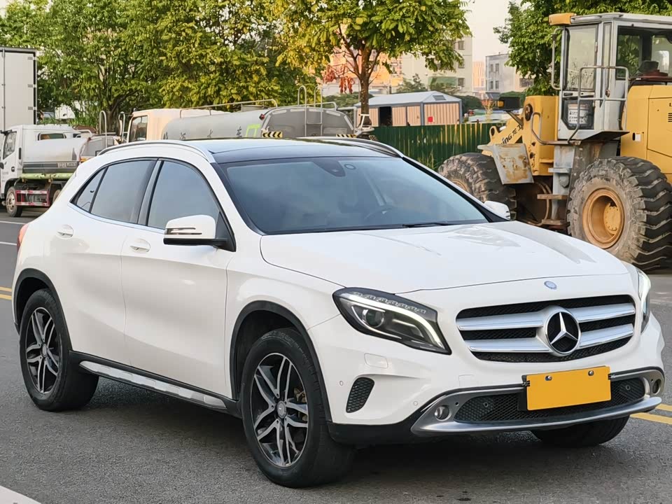 Mercedes-Benz GLA