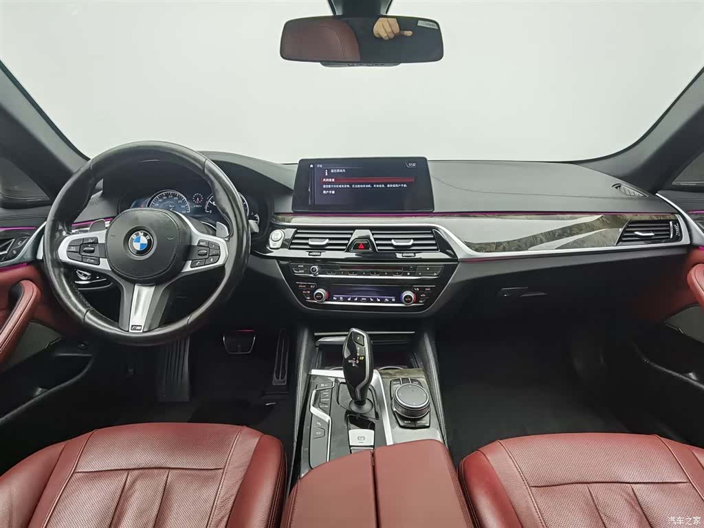 BMW 5 Series, 2018 все фото