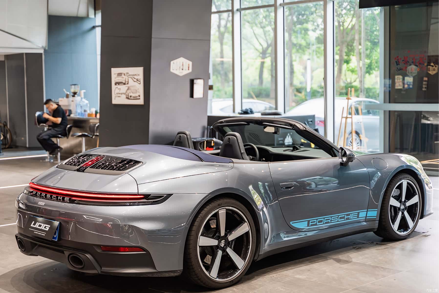 Porsche 911, 2025 15