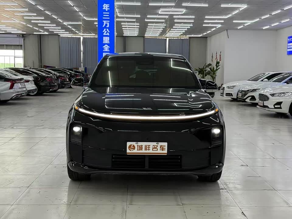 Li Auto Ideal L6