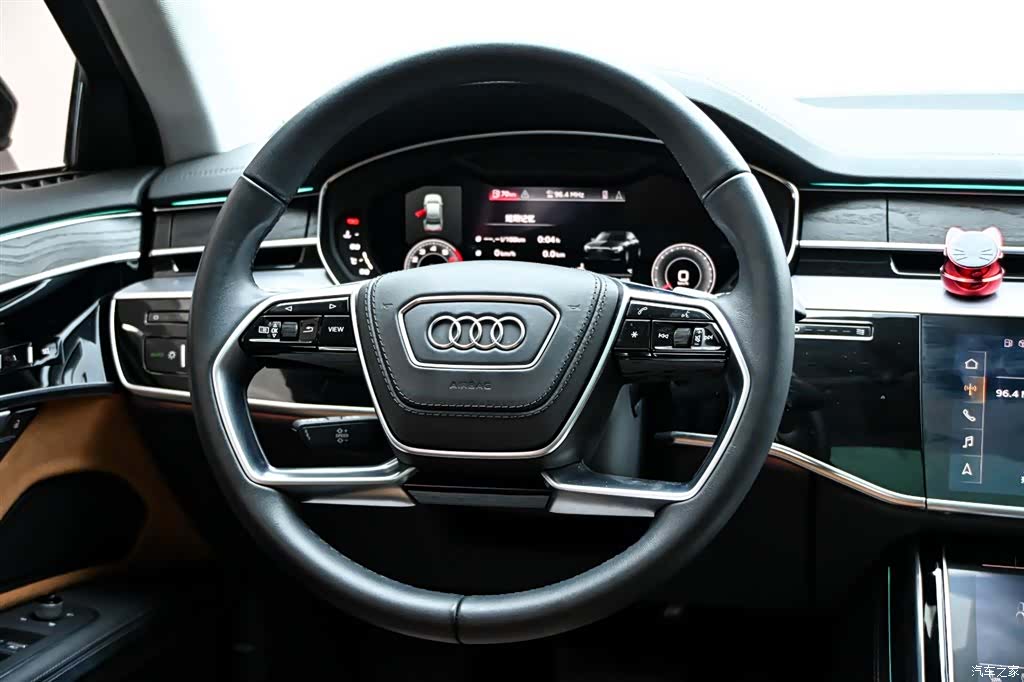 Audi A8L, 2024 19