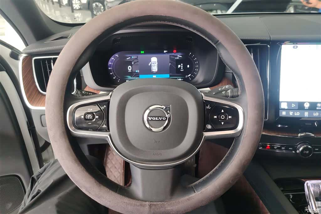 Volvo XC60, 2024 15