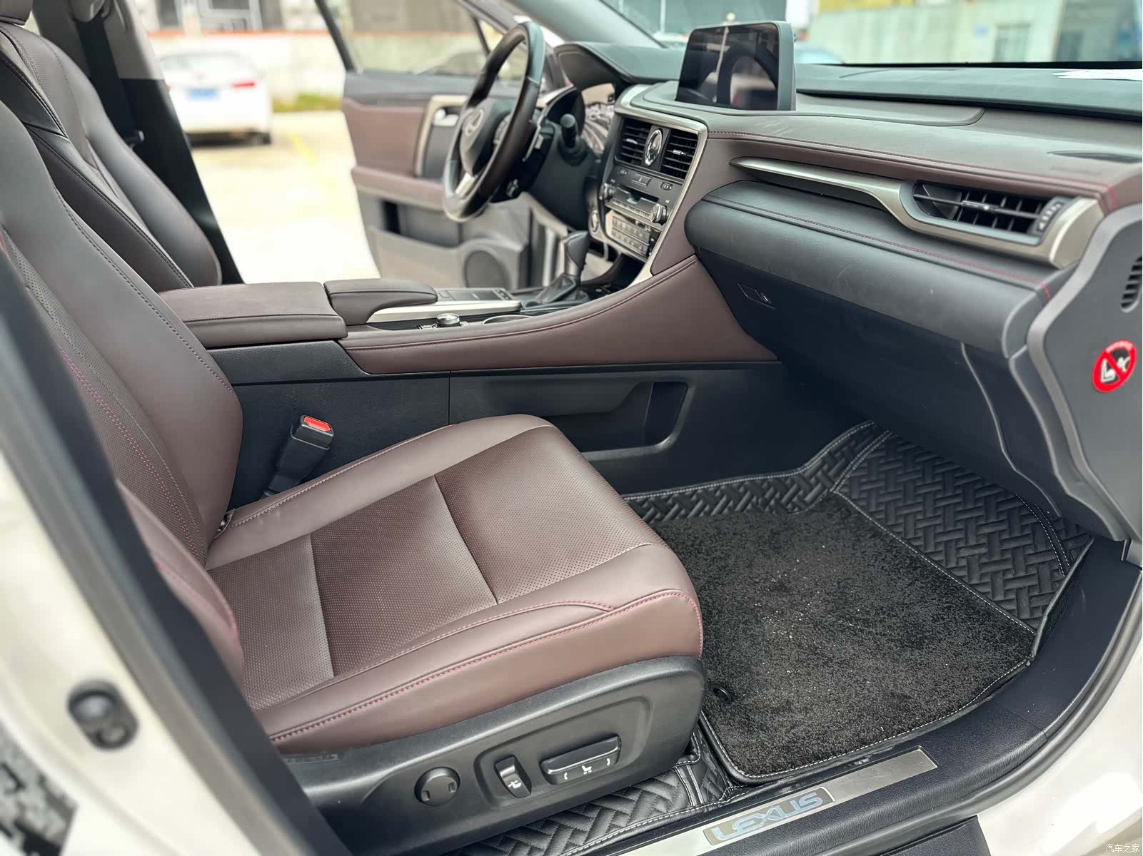 Lexus RX, 2022 7